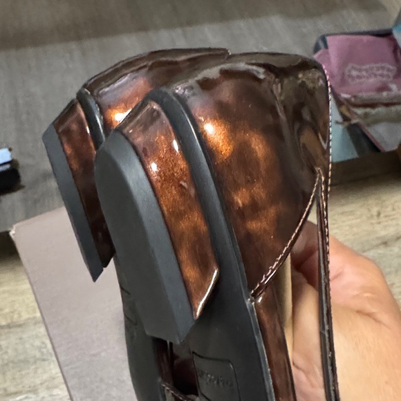 Franco Sarto Women's Tortoise Shell slip ons - Picture 4 of 6